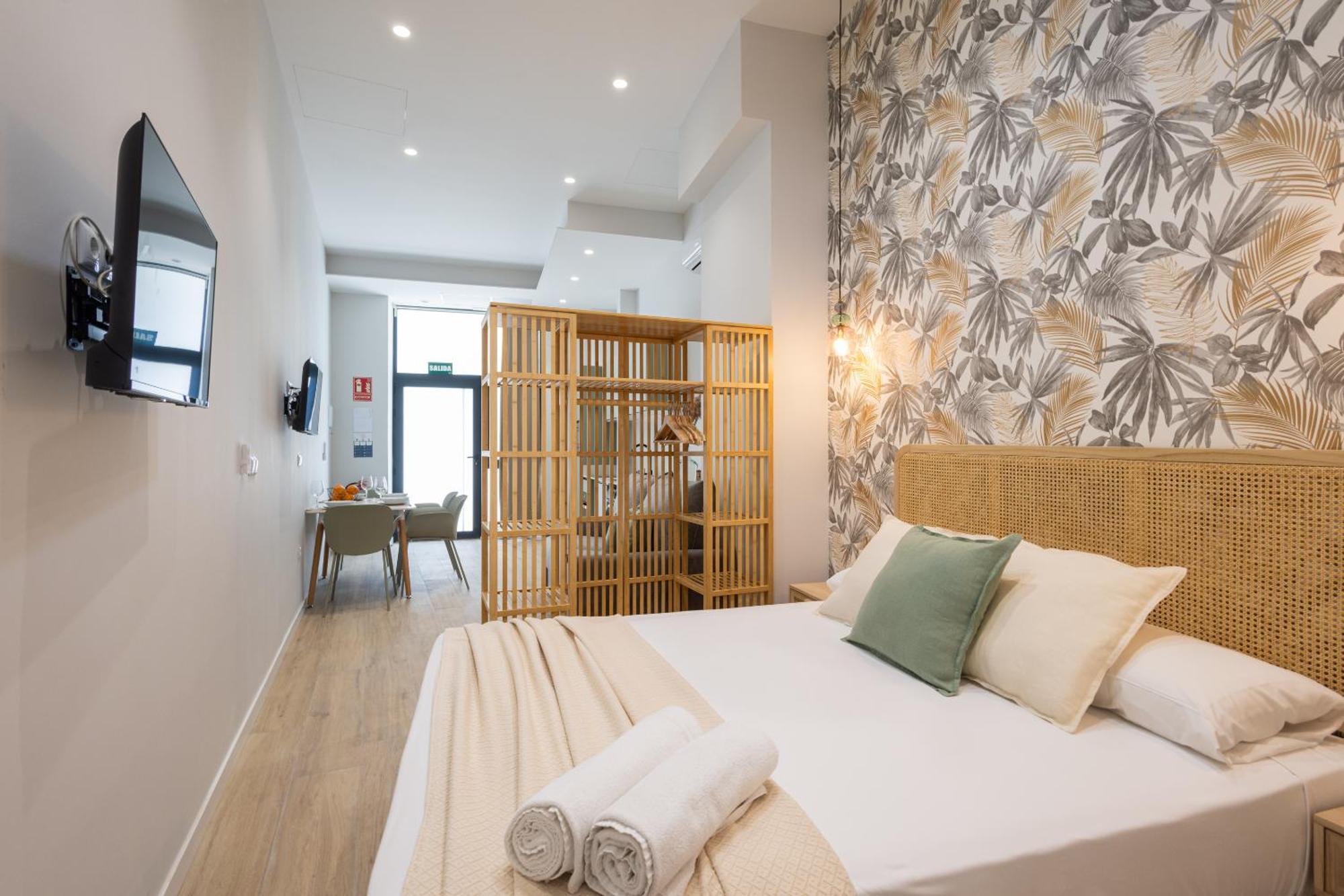 Florit Flats - The Trafalgar Apartments I Valencia Bagian luar foto